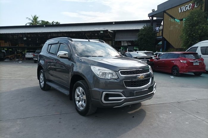 CHEVROLET 4WD 2014 2.8 AT SUV SILVER 2511 full