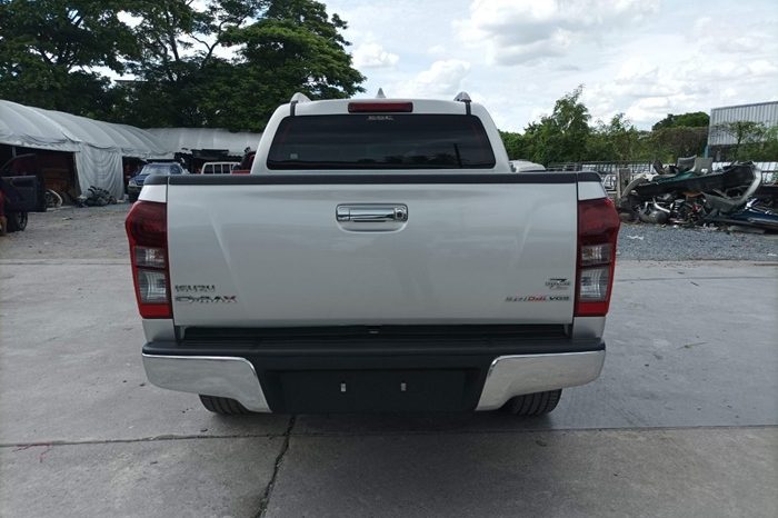 ISUZU 4WD 2015 3.0 AT DOUBLE CAB SILVER 1094 full