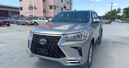 REVO 4WD 2017 2.8G AT DOUBLE CAB SILVER 5542