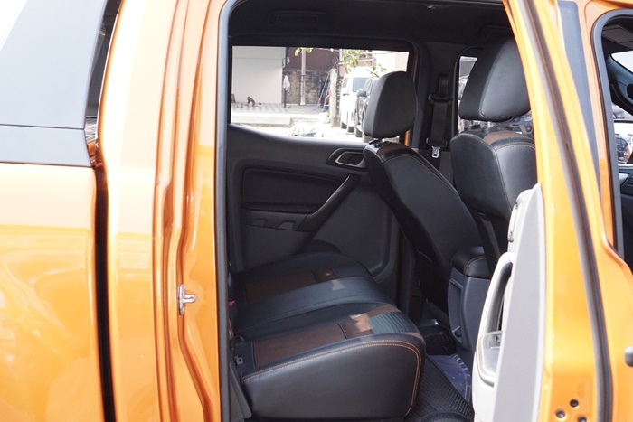 FORD 4WD 2017 3.2 AT DOUBLE CAB ORANGE 303 full