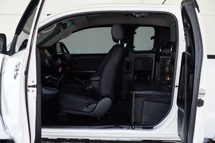 REVO 2WD 2016 2.5E MT SMART CAB WHITE 9903 full