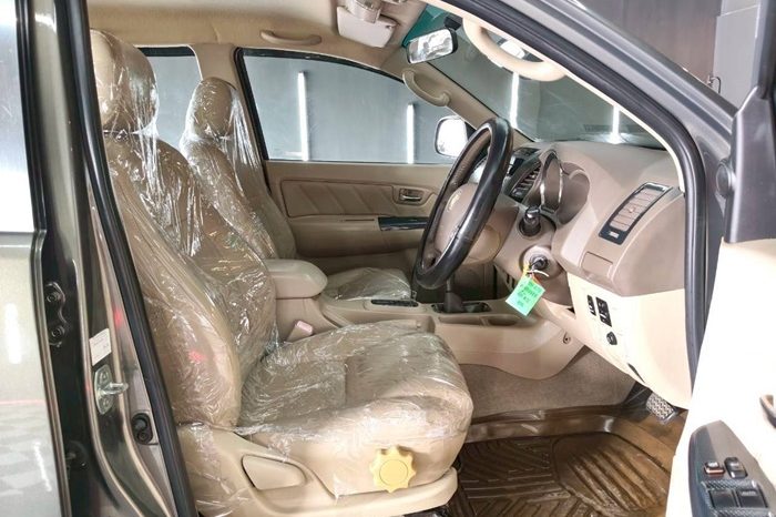 TOYOTA 4WD 2006 3.0V AT FORTUNER BRONZE 3172 full