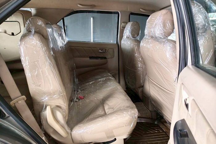 TOYOTA 4WD 2006 3.0V AT FORTUNER BRONZE 3172 full