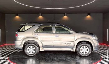 TOYOTA 4WD 2006 3.0V AT FORTUNER BRONZE 3172 full