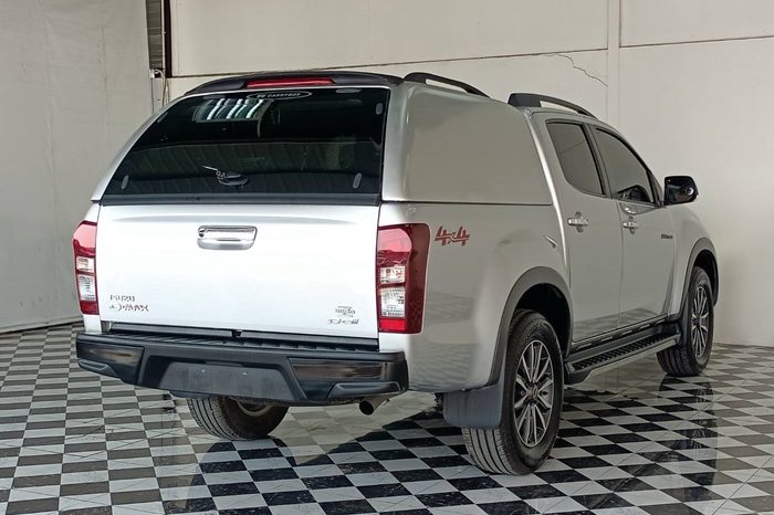 ISUZU 4WD 2018 3.0 AT DOUBLE CAB SILVER 7106 full