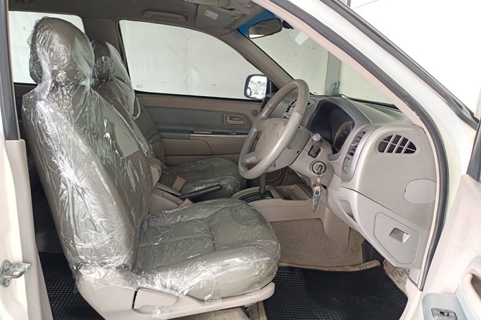 ISUZU 4WD 2005 3.0 AT SUV WHITE  3831 full