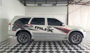 ISUZU 4WD 2005 3.0 AT SUV WHITE  3831 full
