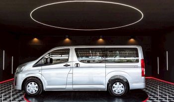 TOYOTA 2WD 2019 3.0 MT HIACE SILVER 9644 full