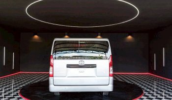 TOYOTA 2WD 2019 3.0 MT HIACE SILVER 9644 full