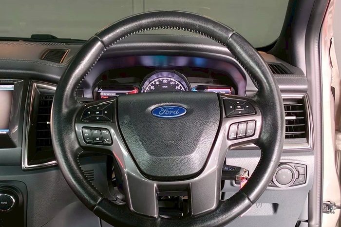 FORD 4WD 2017 3.2 AT EVEREST BROWN  1400 full