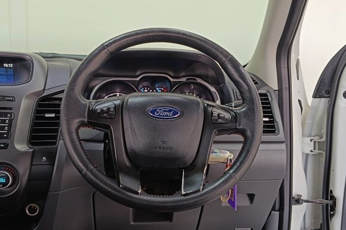FORD 4WD 2014 3.2 AT DOUBLE CAB WHITE  8709 full