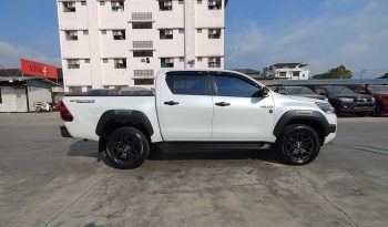 REVO PRE 2022 2.4E AT DOUBLE CAB WHITE  1791 full