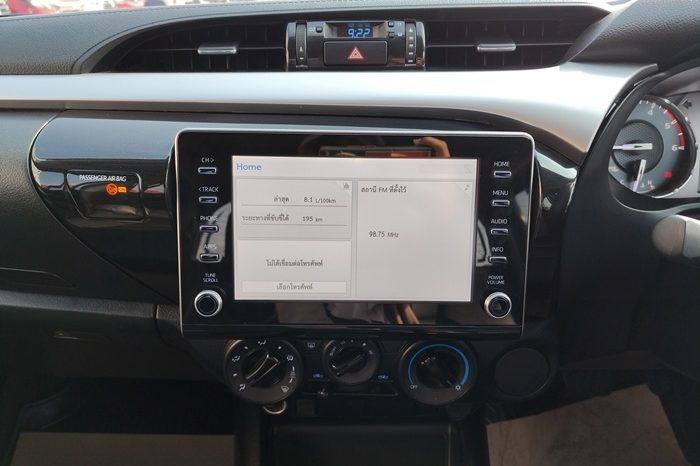 REVO PRE 2022 2.4E AT DOUBLE CAB WHITE  1791 full