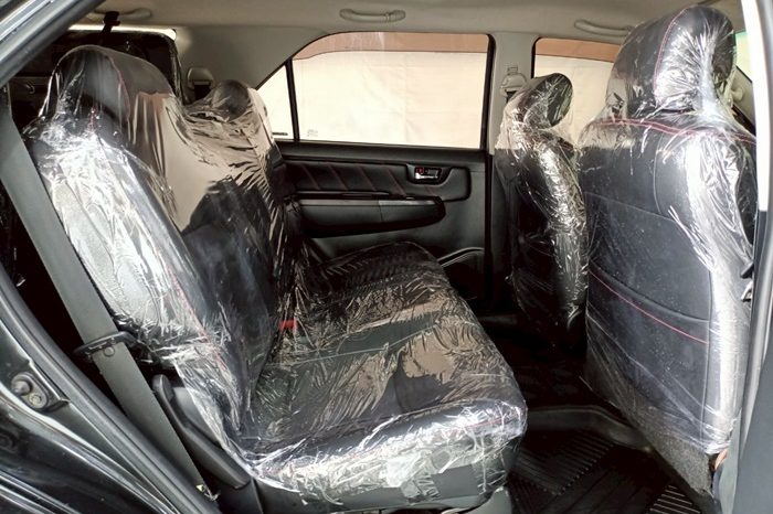 TOYOTA 4WD 2013 3.0V AT FORTUNER BLACK  2308 full