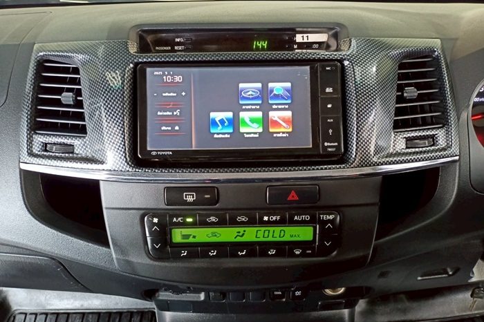 TOYOTA 4WD 2013 3.0V AT FORTUNER BLACK  2308 full