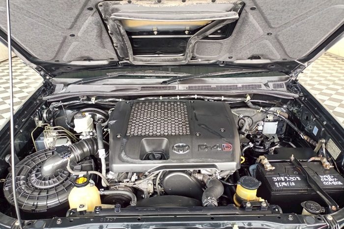 TOYOTA 4WD 2013 3.0V AT FORTUNER BLACK  2308 full