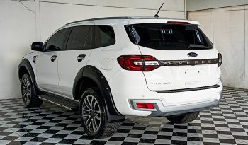 FORD 4WD 2019 2.0 AT SUV EVEREST WHITE  1765 full