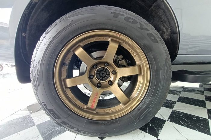 FORD 4WD 2019 2.0 AT SUV EVEREST DARK GREY  46 full