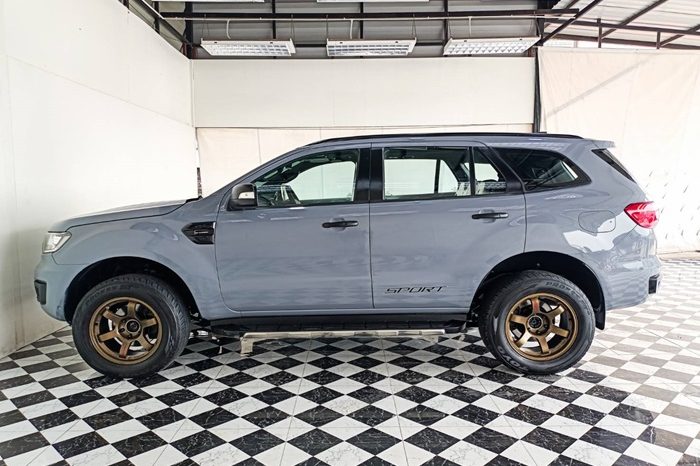 FORD 4WD 2019 2.0 AT SUV EVEREST DARK GREY  46 full