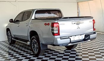 MITSUBISHI 4WD 2021 2.4 AT DOUBLE CAB SILVER  1770 full