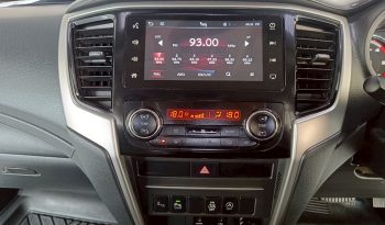 MITSUBISHI 4WD 2021 2.4 AT DOUBLE CAB SILVER  1770 full
