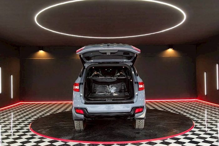 FORD 4WD 2019 2.0 AT SUV EVEREST DARK GREY  46 full