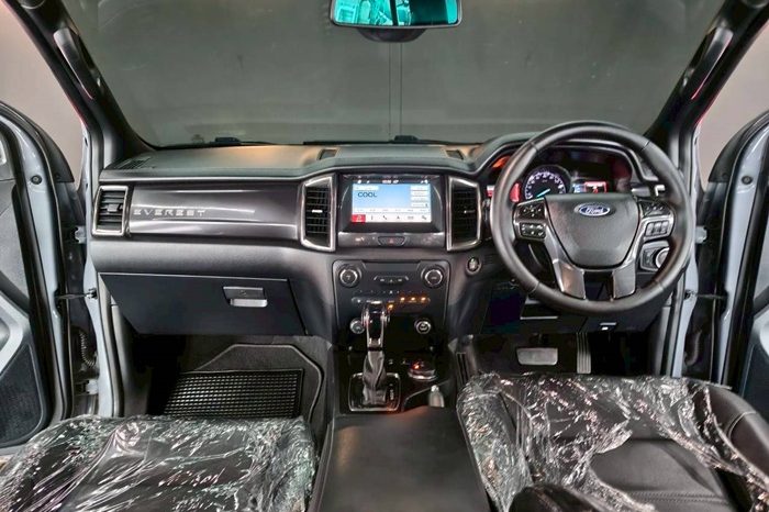 FORD 4WD 2019 2.0 AT SUV EVEREST DARK GREY  46 full