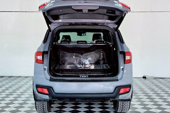 FORD 4WD 2019 2.0 AT SUV EVEREST DARK GREY  46 full
