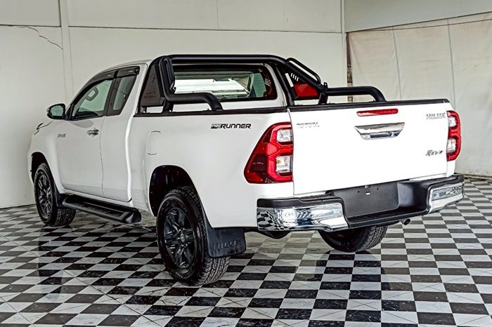 REVO 2WD 2021 2.4J AT SMART CAB WHITE  9439 full