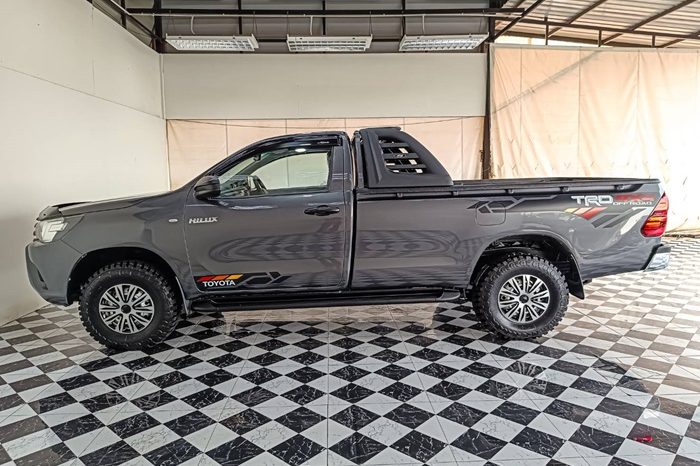 REVO 2WD 2018 2.4J MT STANDARD DARK GREY  2951 full