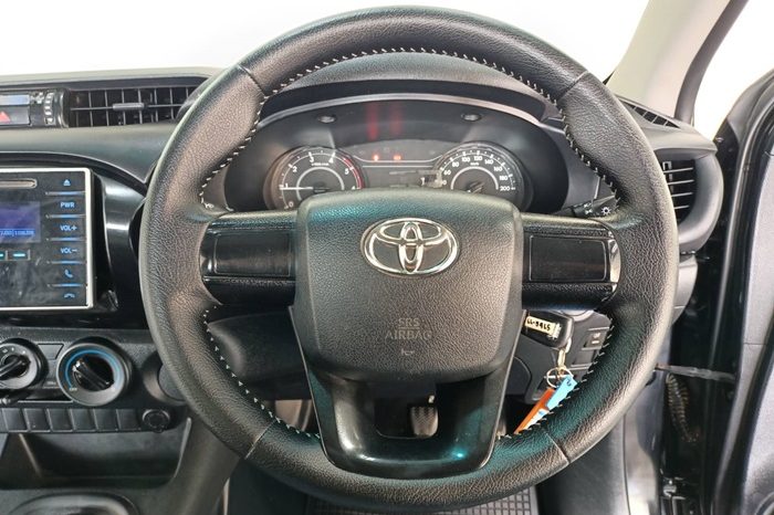 REVO 2WD 2018 2.4J MT STANDARD BLACK  1508 full