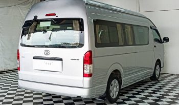 TOYOTA 2WD 2019 3.0 MT COMMUTER SILVER  2440 full
