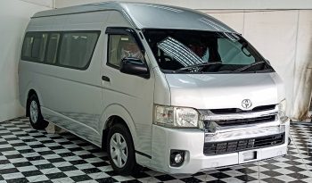TOYOTA 2WD 2019 3.0 MT COMMUTER SILVER  2440 full