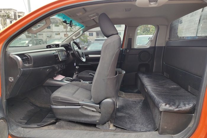 REVO 4WD 2019 2.4E MT SMART CAB ORANGE  6385 full