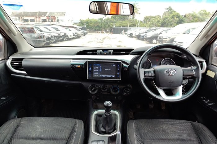 REVO 4WD 2019 2.4E MT SMART CAB ORANGE  6385 full