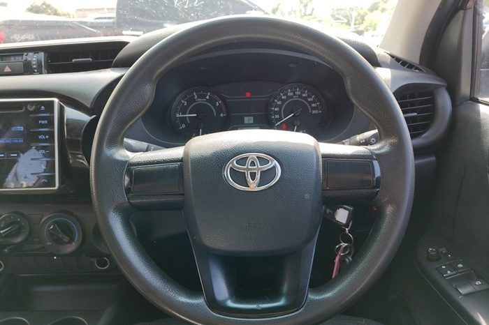 REVO 2WD 2015 2.4J AT SMART CAB SILVER  6794 full