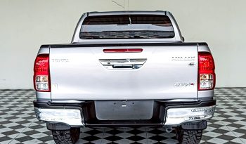 REVO PRE 2017 2.4E AT DOUBLE CAB SILVER  5630 full