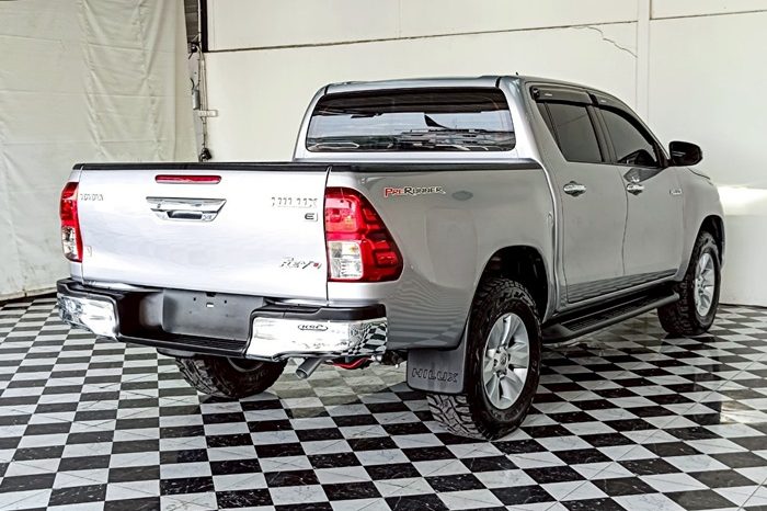REVO PRE 2017 2.4E AT DOUBLE CAB SILVER  5630 full