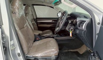 REVO PRE 2017 2.4E AT DOUBLE CAB SILVER  5630 full