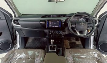 REVO PRE 2017 2.4E AT DOUBLE CAB SILVER  5630 full