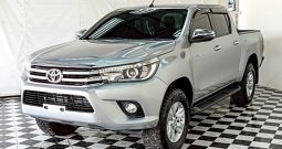 REVO PRE 2017 2.4E AT DOUBLE CAB SILVER  5630