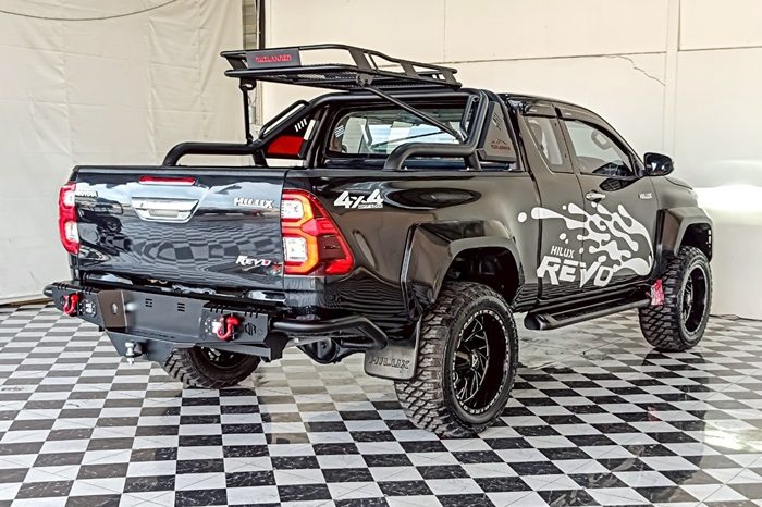REVO 4WD 2021 2.4E MT SMART CAB BLACK  8023 full