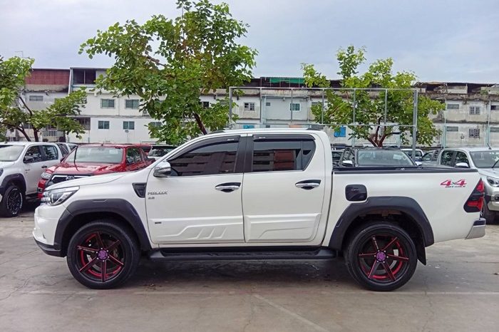 REVO 4WD 2019 2.8G AT DOUBLE CAB WHITE  4545 full