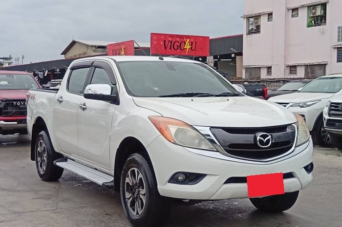 MAZDA 4WD 2014 3.2 AT DOUBLE CAB SILVER  705 full