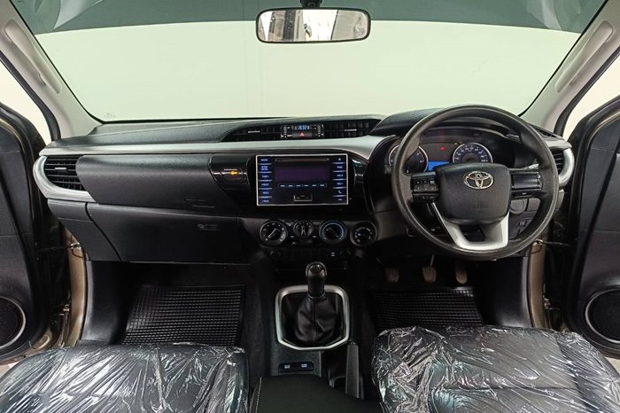 REVO 4WD 2016 2.4E MT SMART CAB BRONZE  605 full