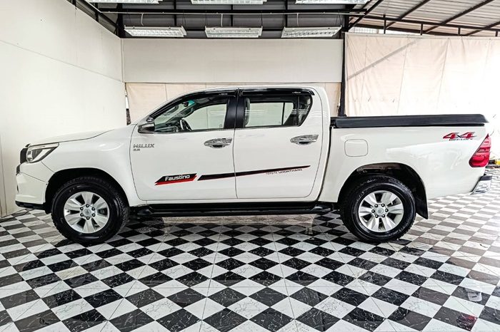 REVO 4WD 2015 2.8G MT DOUBLE CAB WHITE  1655 full