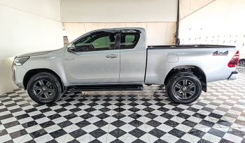 REVO 4WD 2021 2.4E MT SMART CAB SILVER  6391 full