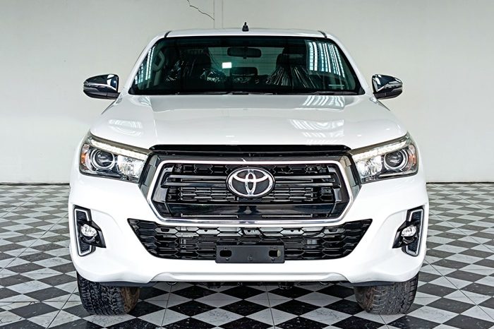 REVO 4WD 2020 2.8G MT DOUBLE CAB WHITE  2201 full