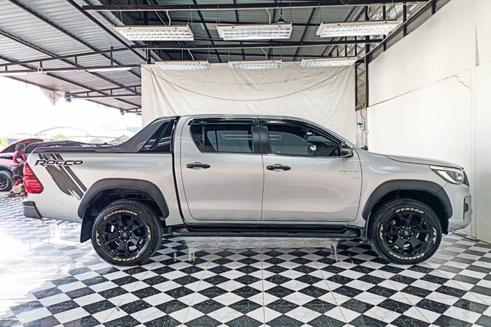 ROCCO 4WD 2020 2.8G AT DOUBLE CAB SILVER  7110 full