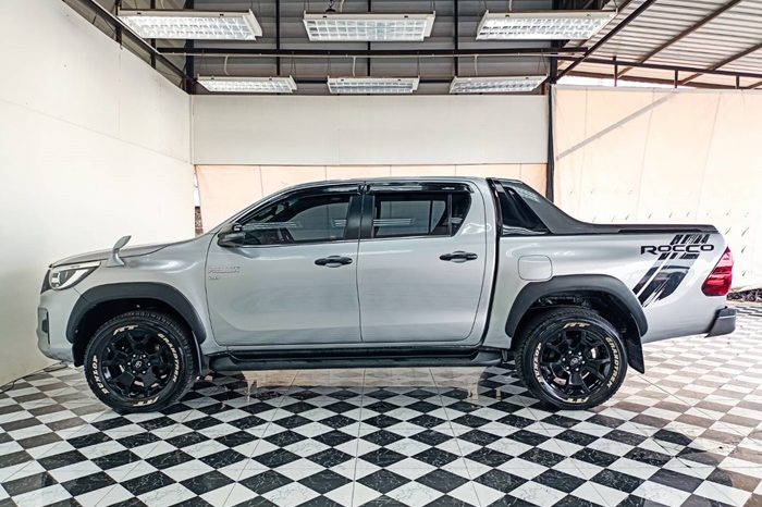 ROCCO 4WD 2020 2.8G AT DOUBLE CAB SILVER  7110 full